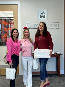 Mediationworks Deliver Donuts to Mineo Salcedo Law Firm as a Thank you for their business.
